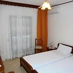 Paradise Hotel 3*