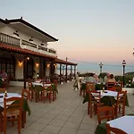 Paradise 3* Vasilias (Skiathos)