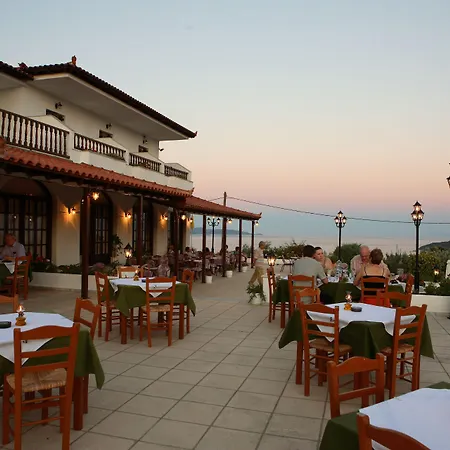 Paradise 3* Vasilias (Skiathos)