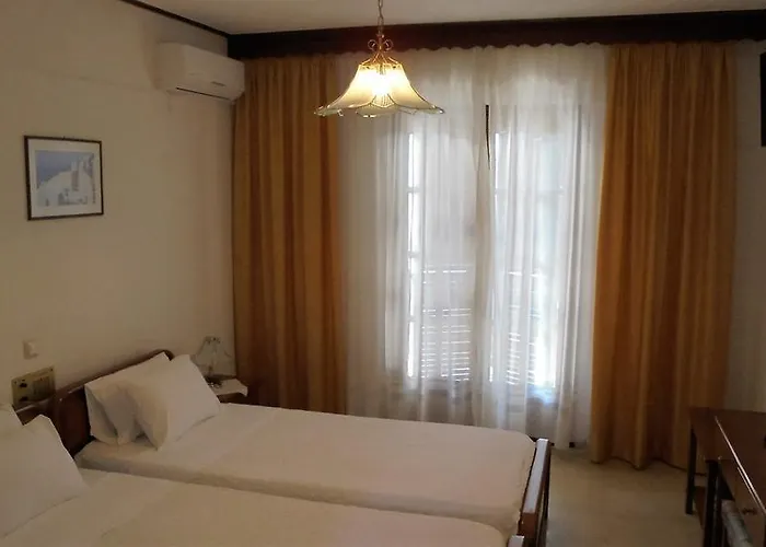 فندق Paradise 3*